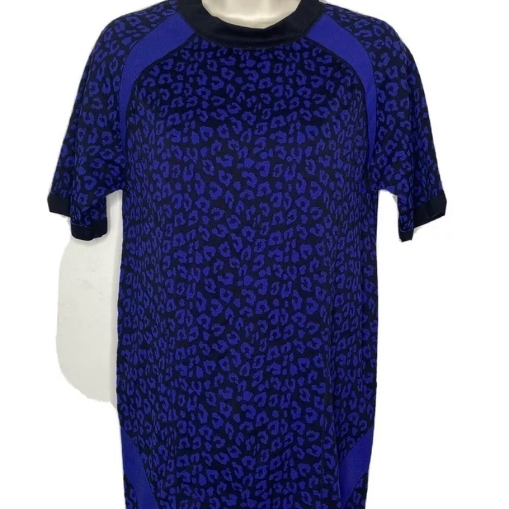4/$35 Animal Print Stretch Short Sleeve Black Blue